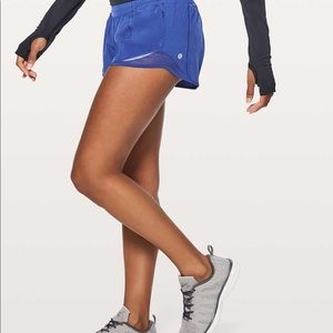 Lululemon Hotty Hot Short, size 6